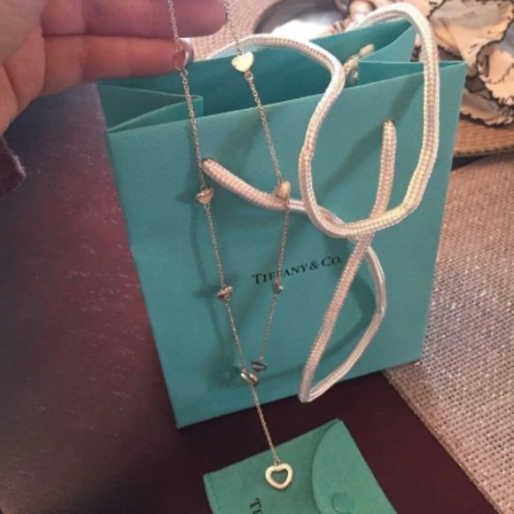 WOW!! LIKE NEW! Tiffany and Co Stunning Sterling Silver Heart Lariat Nec… - Picture 5 of 5